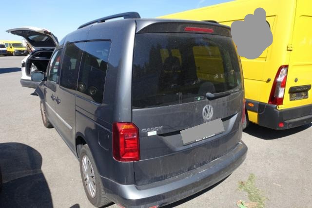 VW Caddy (98898 km)