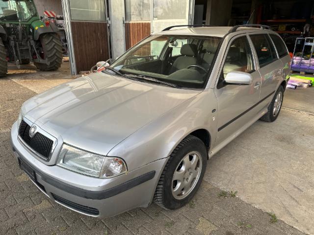 Skoda Octavia Combi (312457 km)