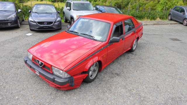 Alfa Romeo 75 3.0 V6 America (113958 km)