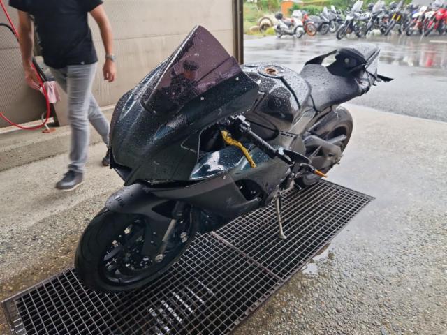 Yamaha YZF-R1 ABS (5739 km)
