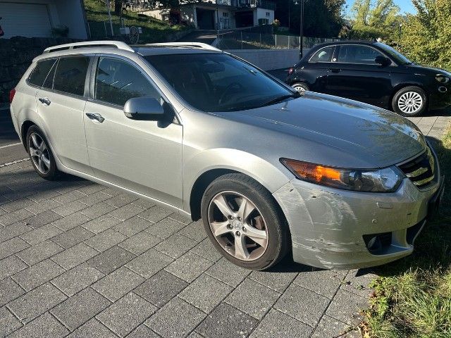 Honda Accord Tourer (2112438 km)