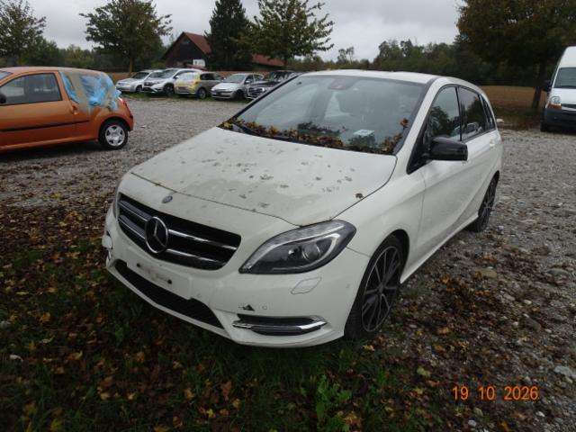 Mercedes-Benz MERCEDES-BENZ B 200 (148657 km)