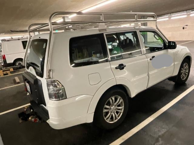 Mitsubishi Pajero (101975 km)