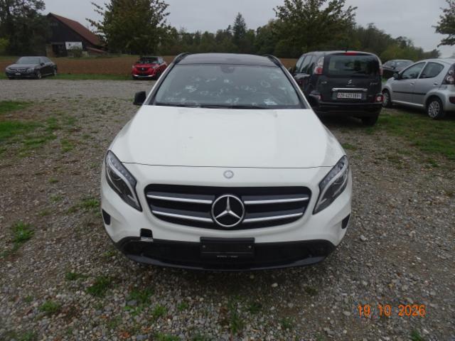 Mercedes-Benz GLA-Klasse X156 (151772 km)