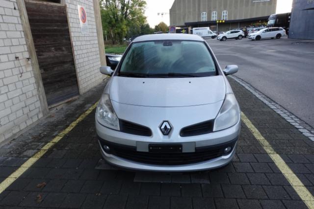 Renault Clio (206713 km)